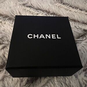 CHANEL Golden/Black Earrings